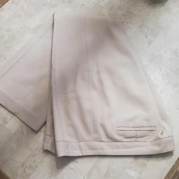 Anne Taylor Pants - Picture 4 of 4